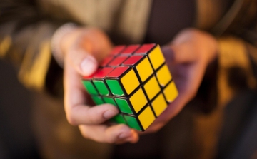 Német versenyző nyerte meg a Rubik-kocka Európa-bajnokságot