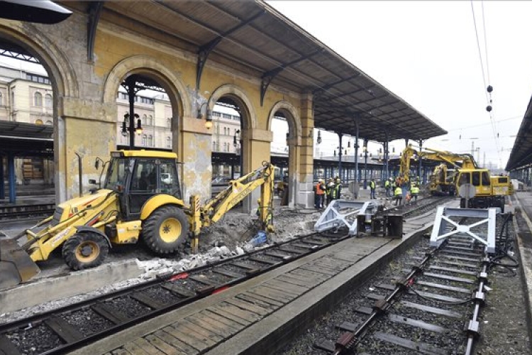 Hétfőn újraindul a vonatközlekedés a Keleti pályaudvaron